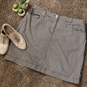 Talbots Black & White Gingham Casual Skirt. Sz 18